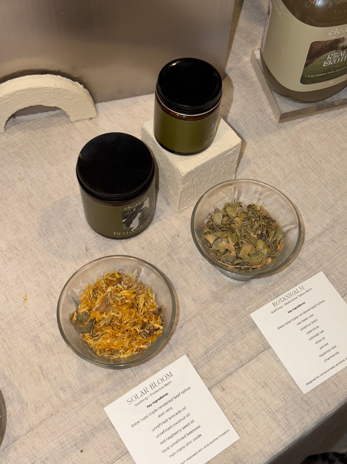 BOTANICALM - Herbal Healing Balm